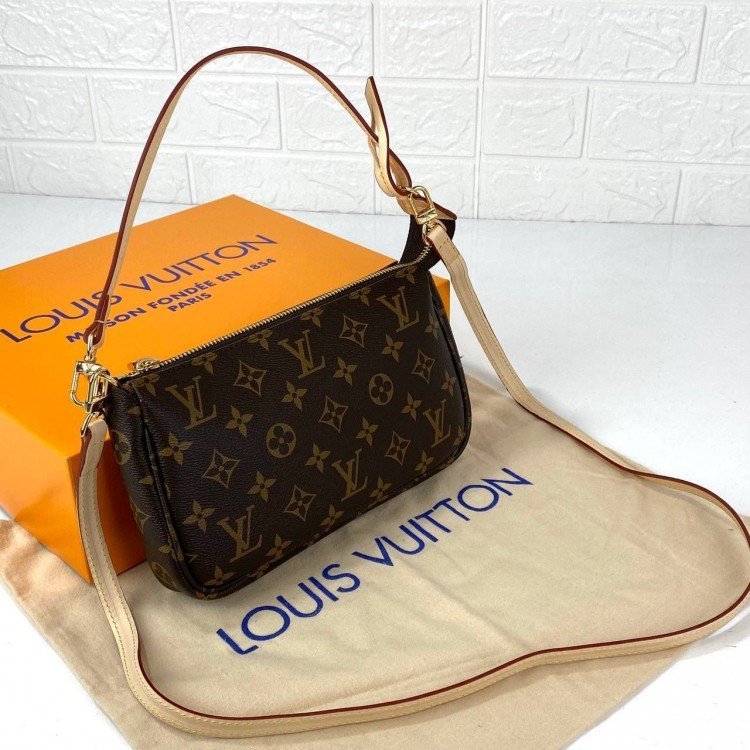 LOUİS VUİTTON POCHETTE ACCESSORİES MONOGRAM